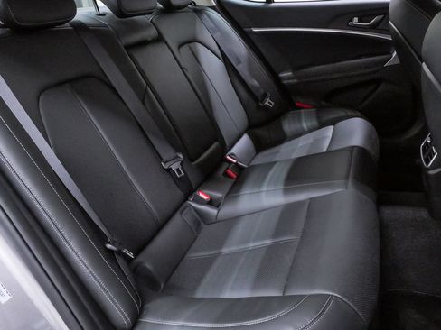 Certified 2026 Genesis G70 2.5T AWD/4WD image 11