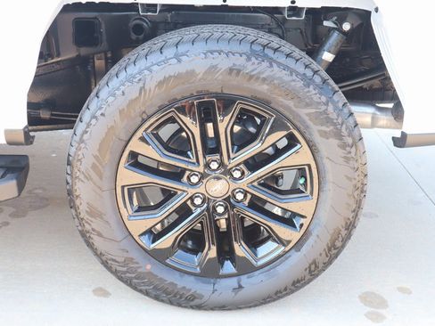 New 2025 Ford F150 Lariat w/ Equipment Group 502A High image 21