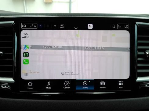 Used 2026 Chrysler Pacifica Select FWD image 49