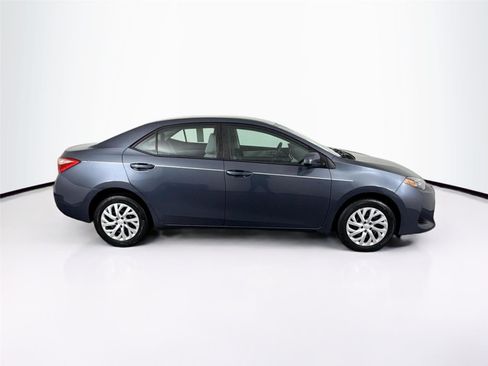 Used 2019 Toyota Corolla L image 8