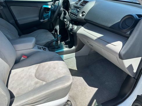 Used 2012 Toyota RAV4 4WD w/ Value Pkg image 17