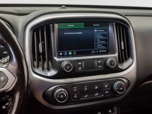 Used 2022 Chevrolet Colorado LT w/ Fleet Safety Package RWD image 17