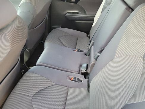 Used 2023 Toyota Highlander LE image 17