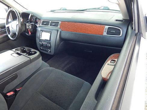 Used 2008 GMC Yukon SLE w/ Convenience Package image 19