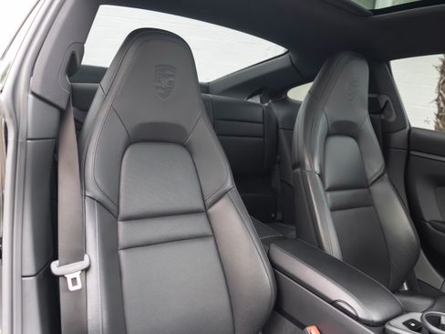 Used 2020 Porsche 911 Carrera 4S image 29