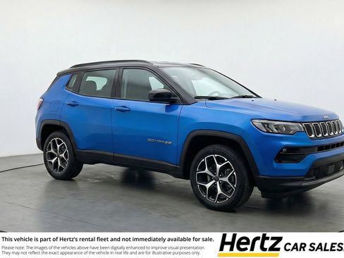 Used 2025 Jeep Compass Limited AWD/4WD image 1