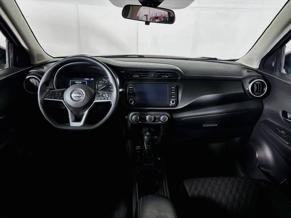 Used 2023 Nissan Kicks SV FWD image 12