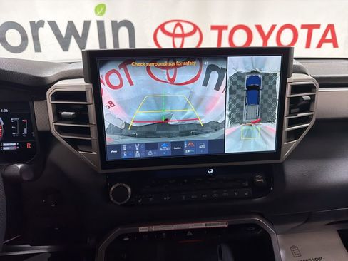 Used 2025 Toyota Tundra Limited image 29