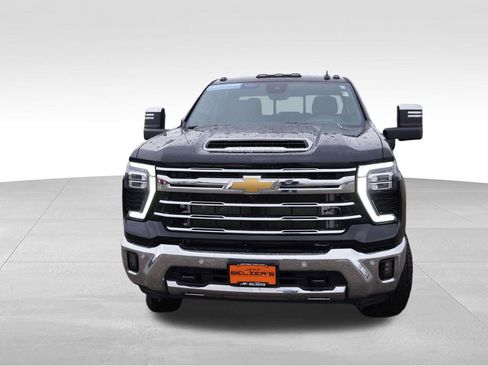 Certified 2024 Chevrolet Silverado 3500 LTZ w/ LTZ Premium Package image 12
