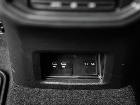 New 2026 Volkswagen Atlas Peak Edition image 38