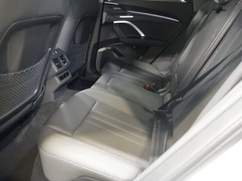 New 2025 Audi Q5 Premium Plus image 18