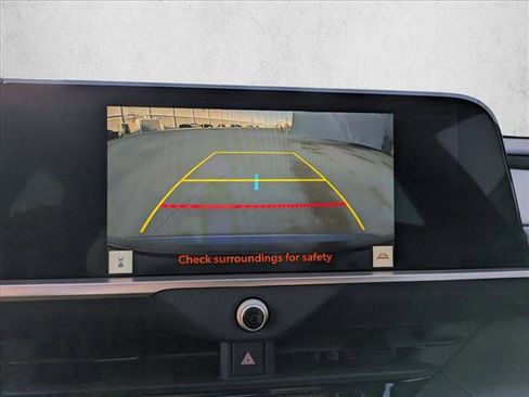 Certified 2023 Toyota Crown XLE image 13