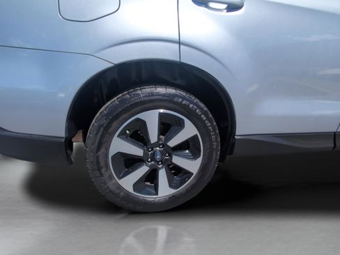 Used 2017 Subaru Forester 2.5i Limited w/ Popular Package #1 AWD/4WD image 30