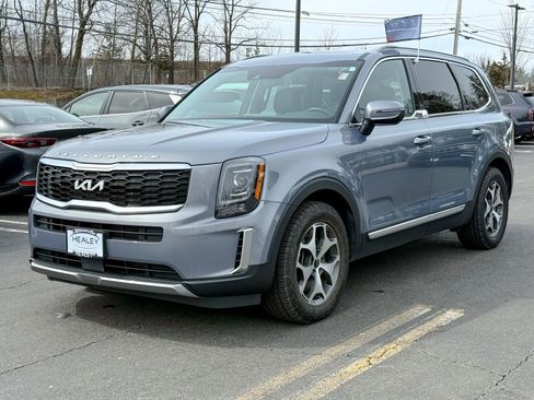 Certified 2022 Kia Telluride EX image 3