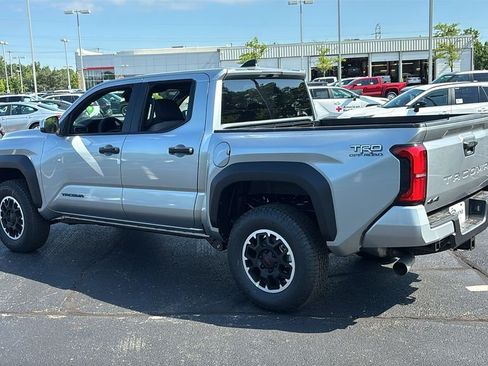 New 2026 Toyota Tacoma TRD Off-Road AWD/4WD image 5