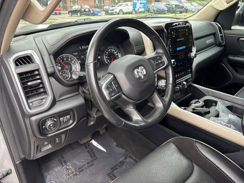 Used 2021 RAM 1500 Laramie AWD/4WD image 18