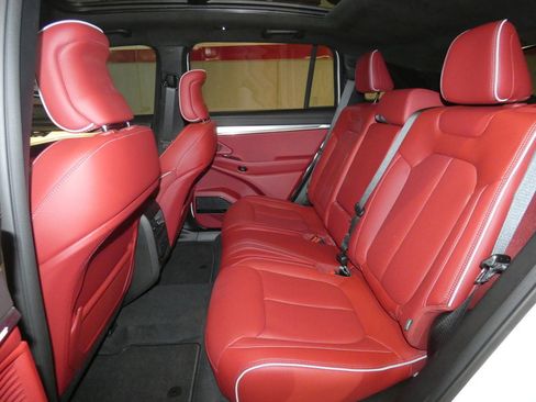 Used 2024 Jeep Wagoneer Launch Edition image 29