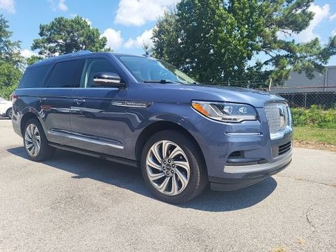 Used 2022 Lincoln Navigator Reserve RWD image 1