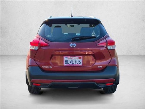Used 2019 Nissan Kicks SR FWD image 7