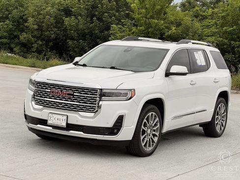 Used 2023 GMC Acadia Denali w/ Denali Ultimate Package image 8