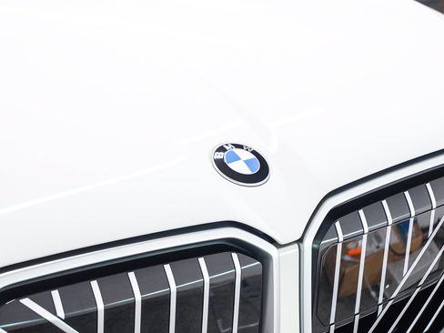Used 2026 BMW X3 xDrive30i AWD/4WD image 9