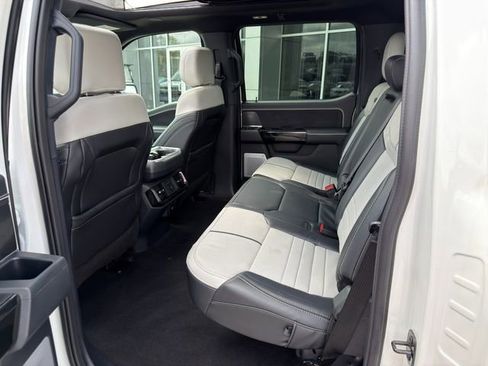 Used 2025 Ford F150 Lightning Platinum AWD/4WD image 19