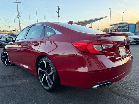 Used 2018 Honda Accord Sport image 10