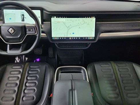 Used 2025 Rivian R1S Adventure image 89