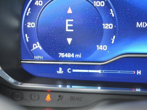 Used 2023 Chevrolet Suburban RST image 14