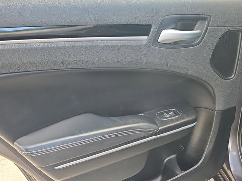 Used 2023 Chrysler 300 S RWD image 13