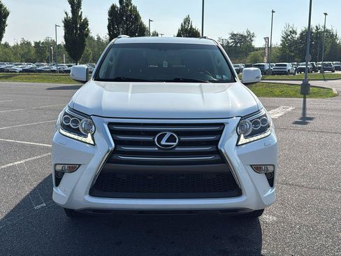 Used 2017 Lexus GX 460 Premium w/ Premium Package AWD/4WD image 16