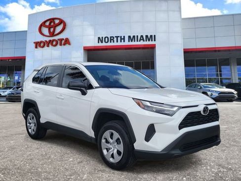 Used 2025 Toyota RAV4 LE image 1