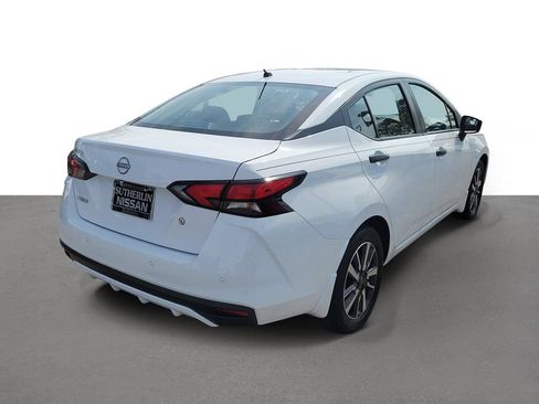 Certified 2025 Nissan Versa S w/ S Plus Package FWD image 3