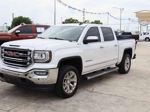Used 2018 GMC Sierra 1500 SLT w/ SLT Premium Package AWD/4WD image 5