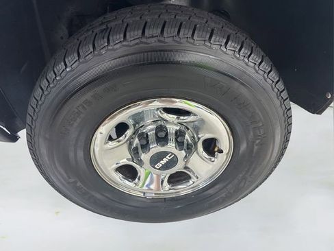 Used 2007 GMC Sierra 2500 W/T w/ Work Truck Preferred Package image 16