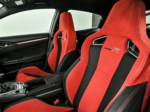 Used 2019 Honda Civic Type R image 16