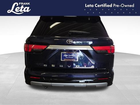 Used 2025 Toyota Sequoia Capstone AWD/4WD image 5