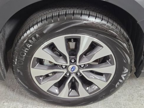 Certified 2025 Subaru Outback Limited XT AWD/4WD image 11