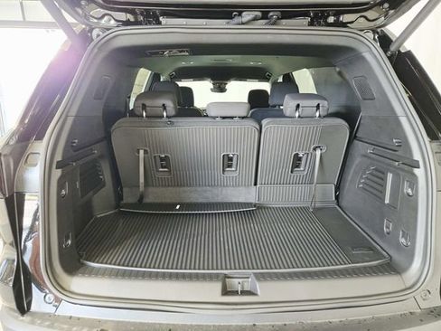 New 2026 Chevrolet Traverse LT w/ Midnight/Sport Edition image 11