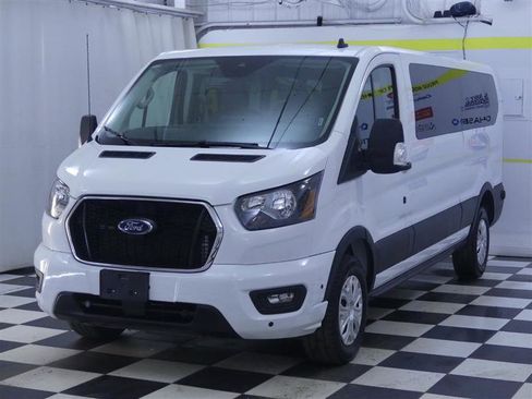 Used 2024 Ford Transit 350 XLT image 4
