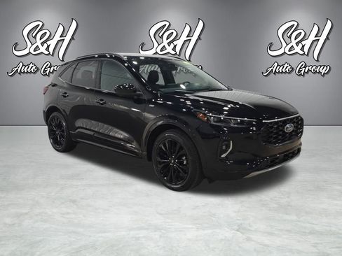 Used 2023 Ford Escape ST-Line Elite w/ Premium Technology Package AWD/4WD image 2
