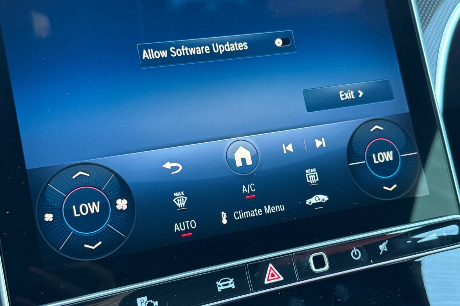 New 2026 Mercedes-Benz CLE 450 4MATIC Coupe image 24
