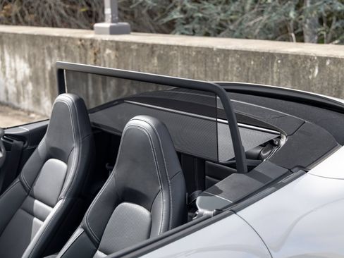 Certified 2022 Porsche 911 Carrera 4S AWD/4WD image 19