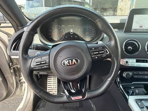 Used 2020 Kia Stinger GT2 image 22