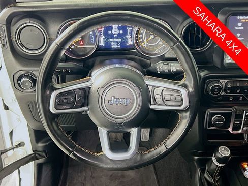 Used 2021 Jeep Wrangler Unlimited Sahara image 11