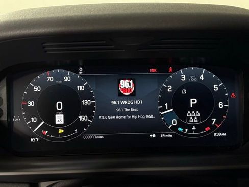 Certified 2025 Land Rover Discovery S image 21