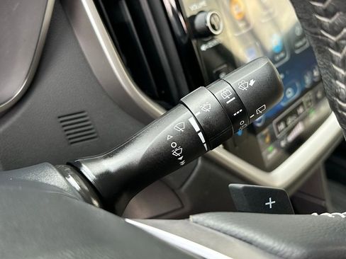 Used 2023 Subaru Ascent Limited image 42