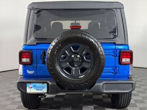 Used 2026 Jeep Wrangler Sport AWD/4WD image 8