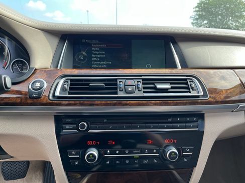 Used 2013 BMW 740Li xDrive AWD/4WD image 37