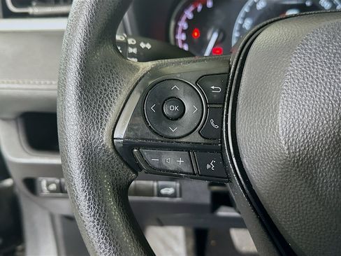 Certified 2025 Toyota RAV4 XLE w/ Convenience Package FWD image 16